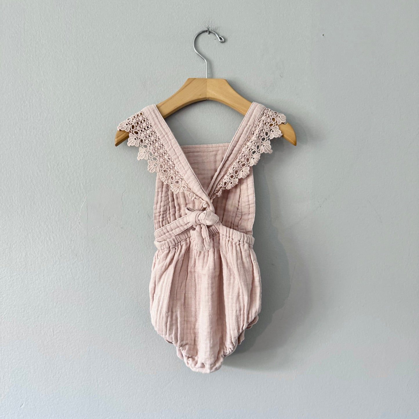 Jamie Kay / Muslin romper / 2Y