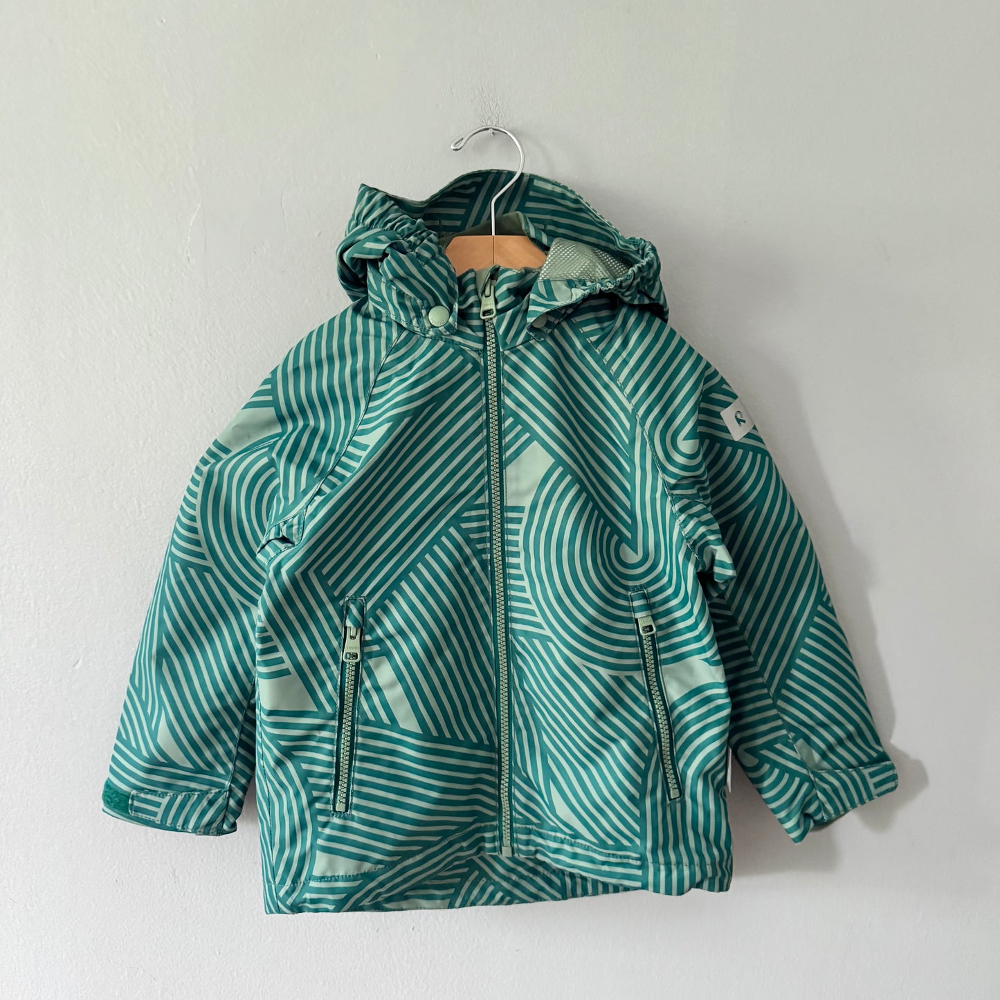 Reima / Green mesh lined windbreaker / 104