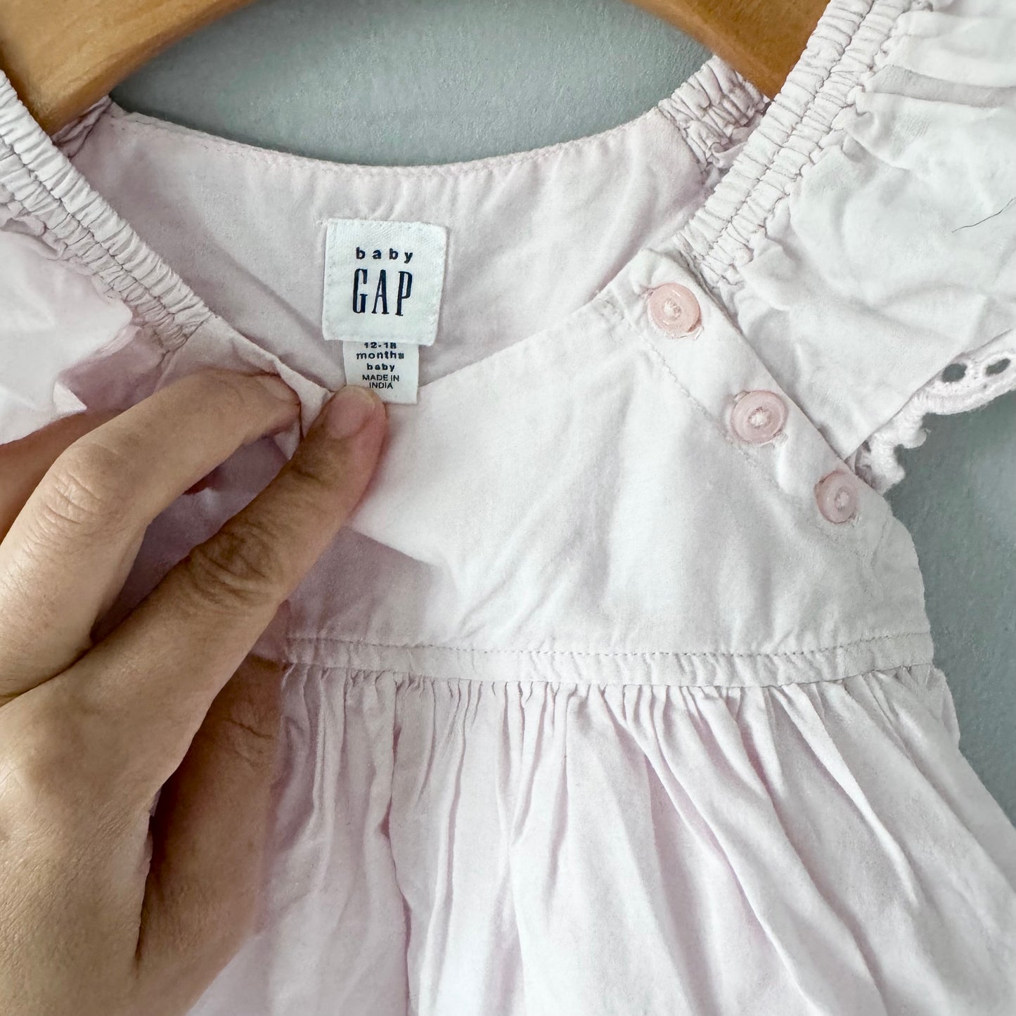Gap / Robe débardeur œillets rose clair / 12-18M