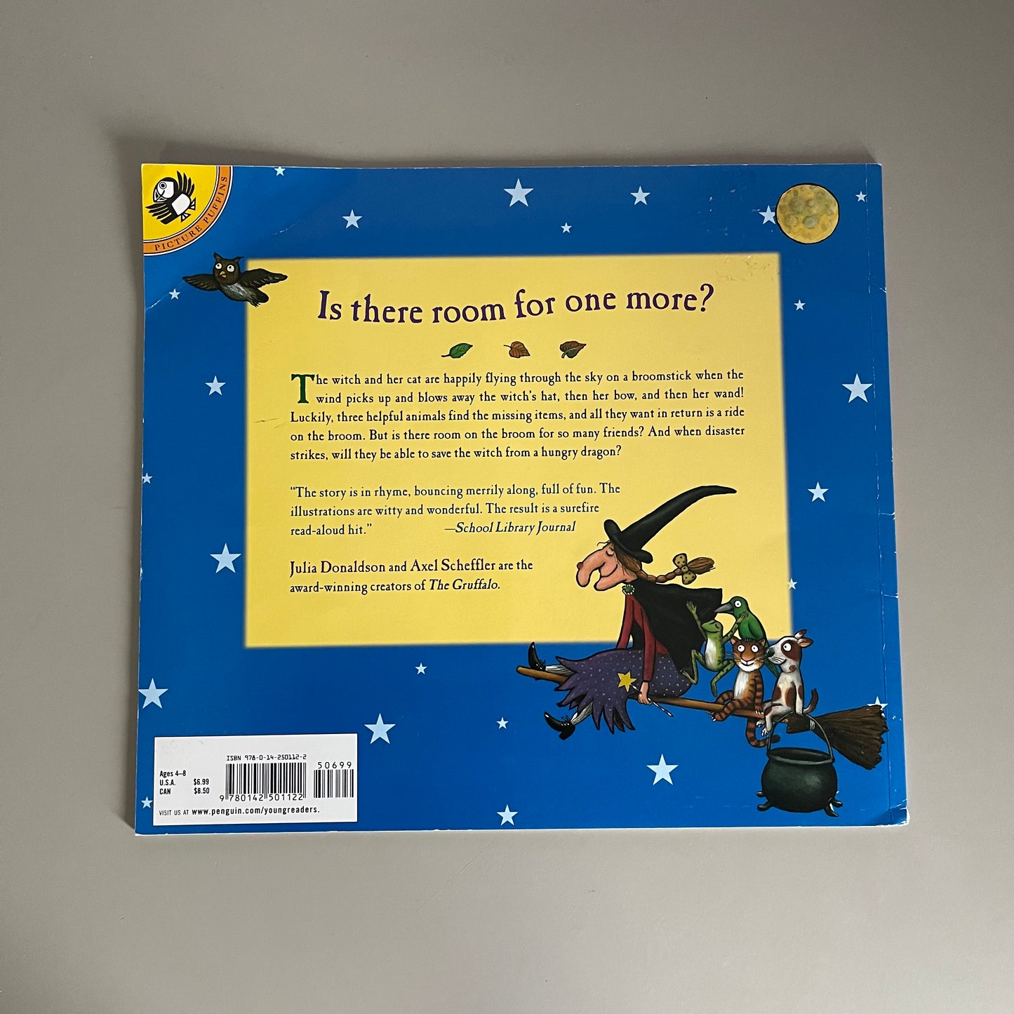Room on the Broom / Julia Donaldson & Axel Scheffler