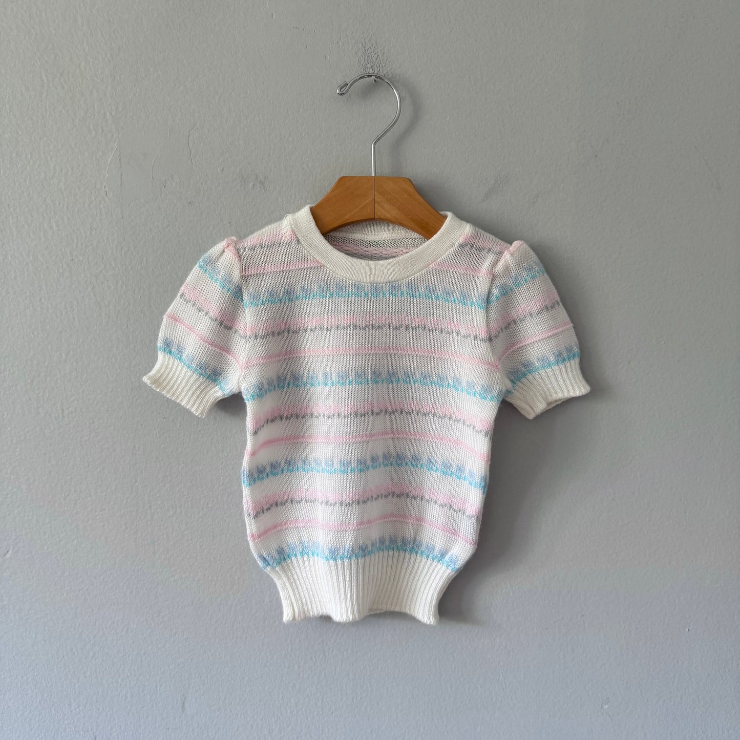 Vintage / White pink short sleeve knit pullover / 90