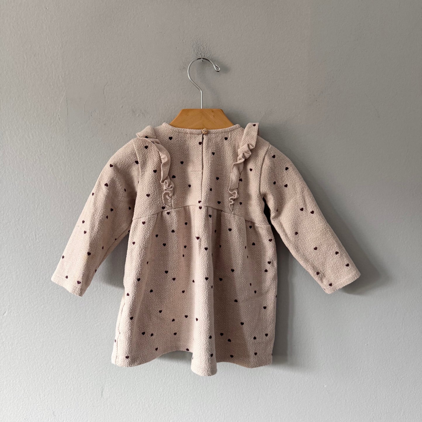 Zara / Beige x heart flennel dress / 12-18M