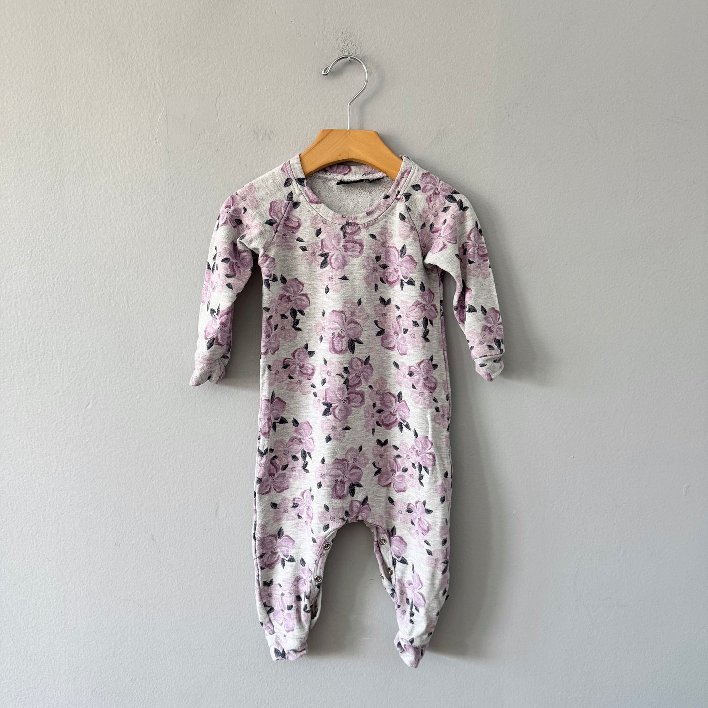 Vonbon / Light grey floral crew romper / 18-24M