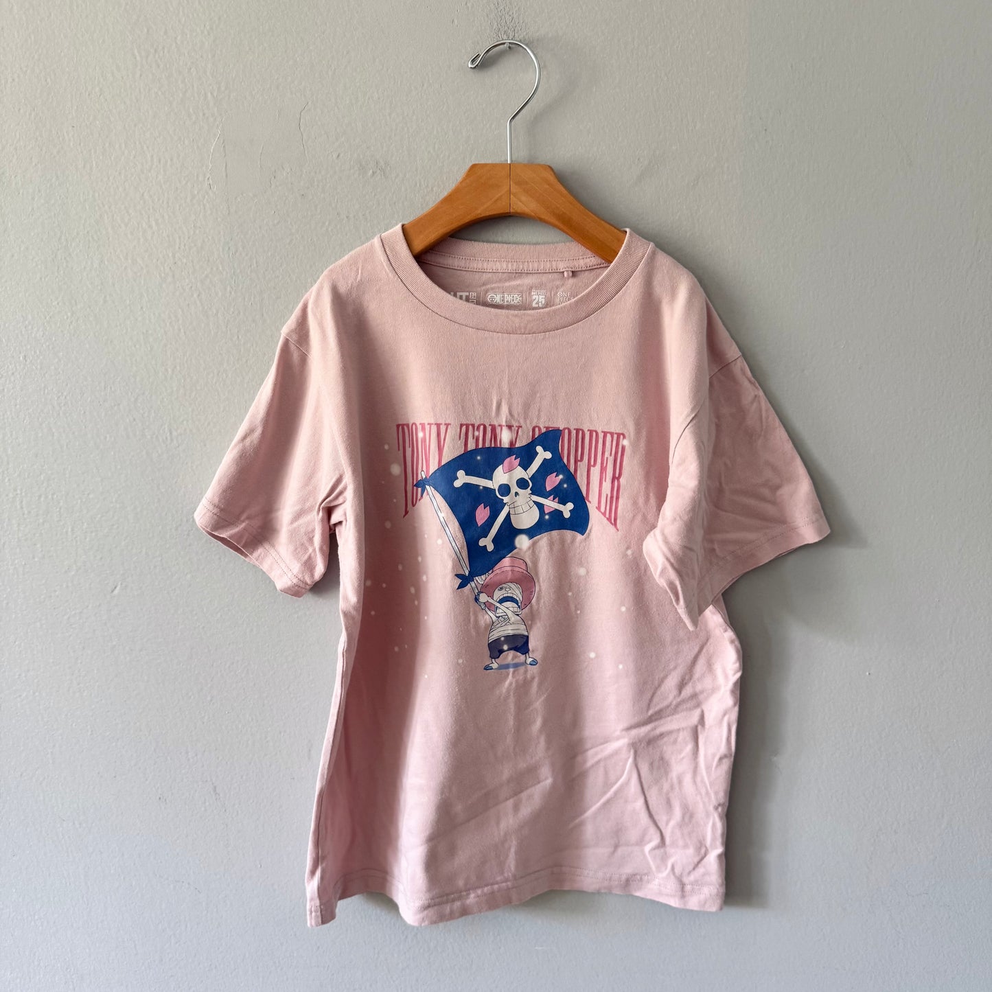 Uniqlo x One Piece / Pink T-shirt / 140(9Y)