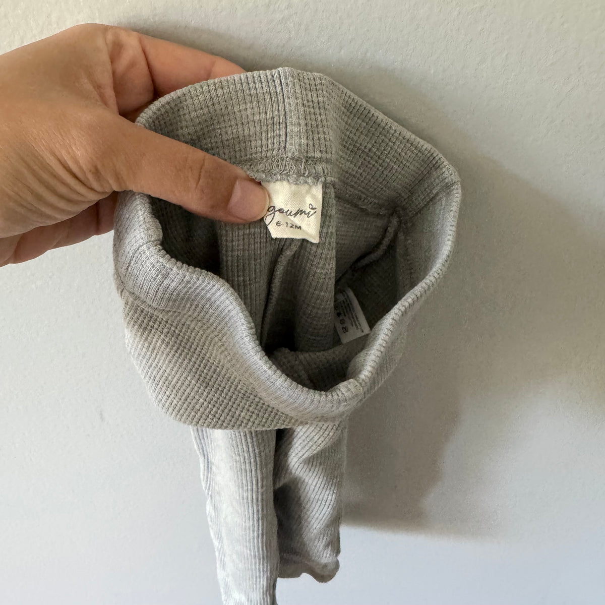 Goumi / Light grey waffle pants / 6-12M