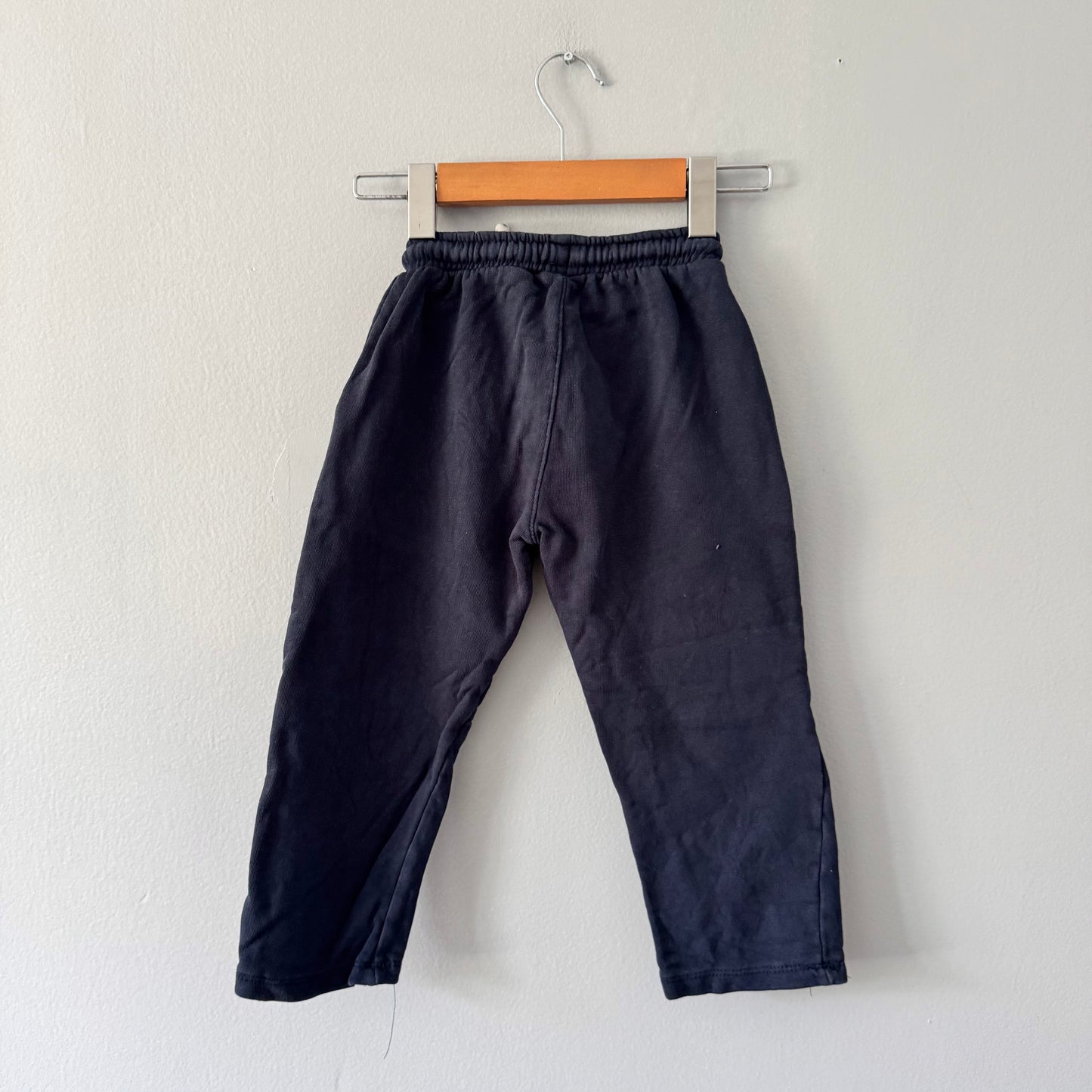Zara / Navy sweatpants / 4-5Y