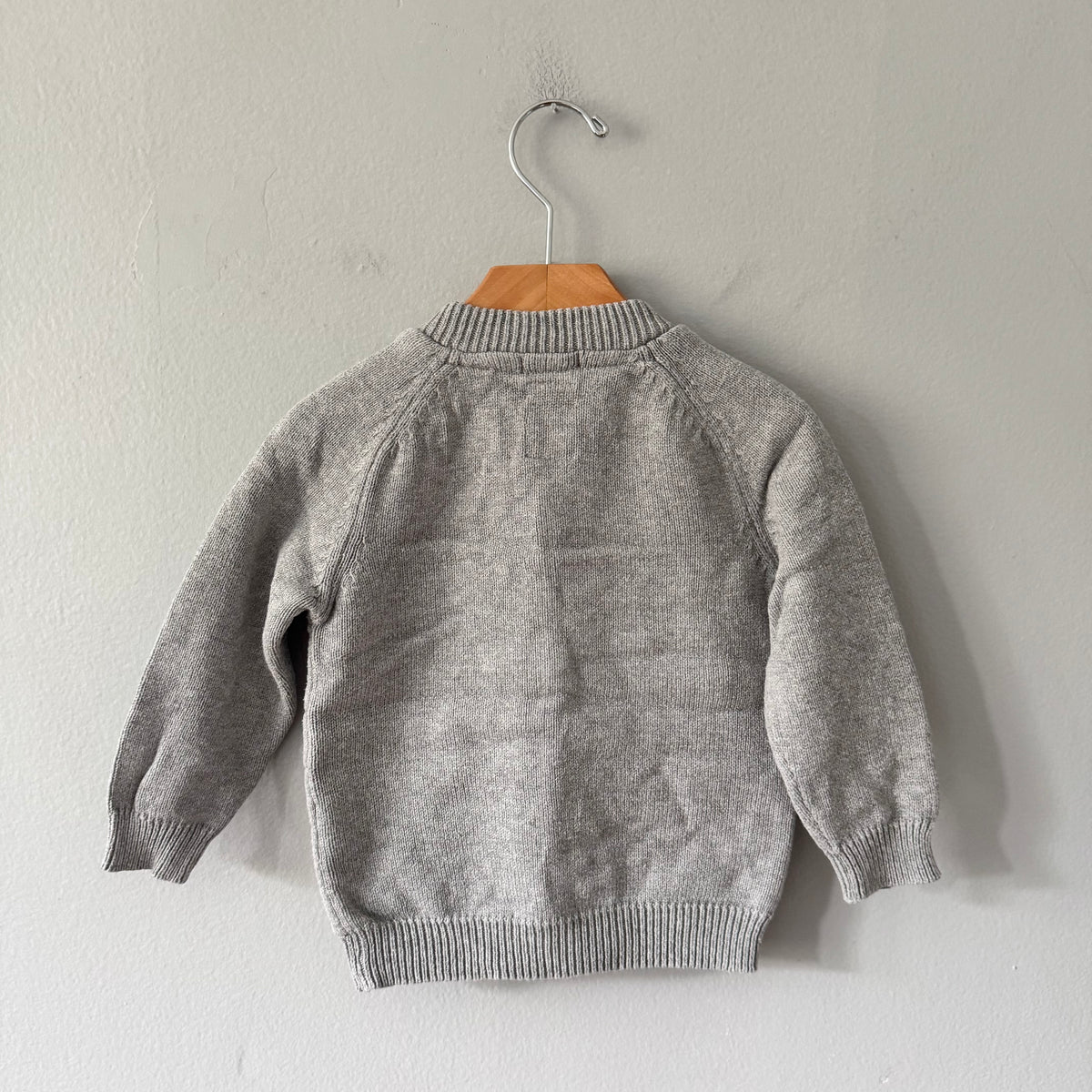 Zara / Light grey knit top / 2-3Y
