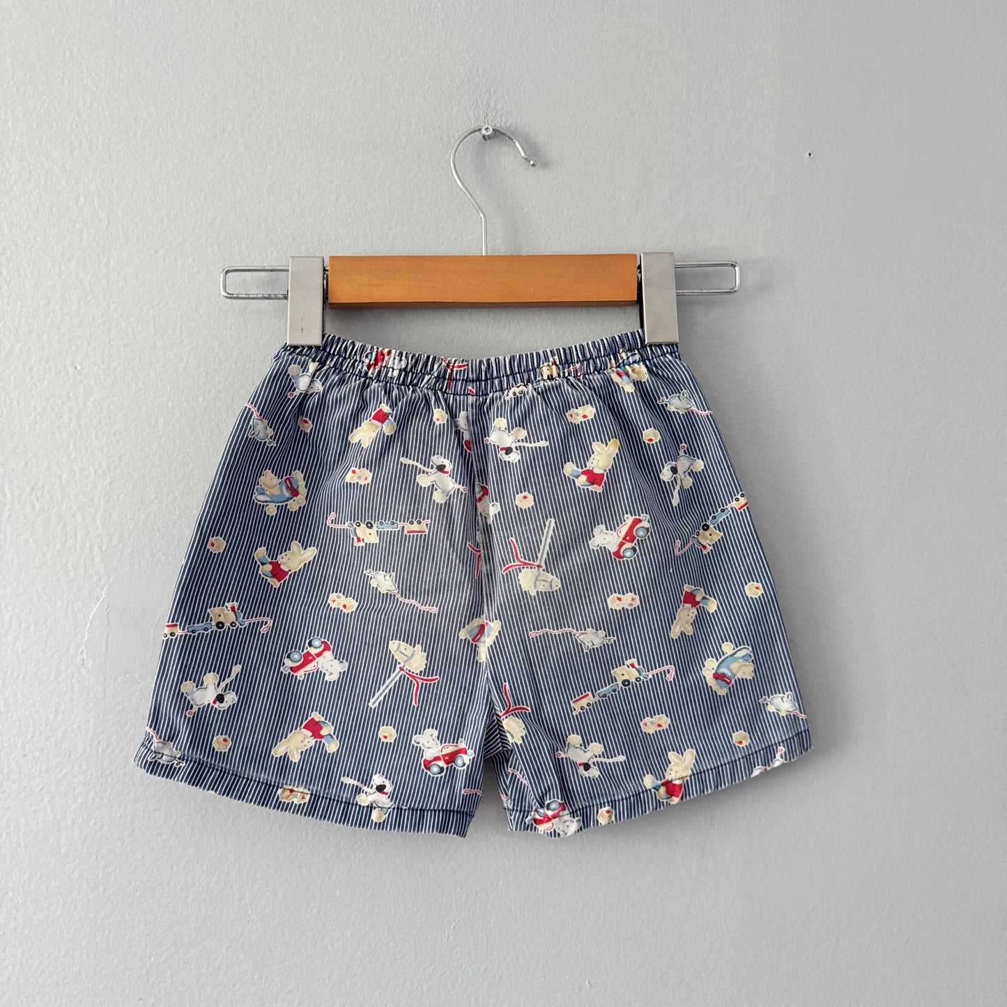 Unknown brand / Navy stripe shorts / 5-6Y