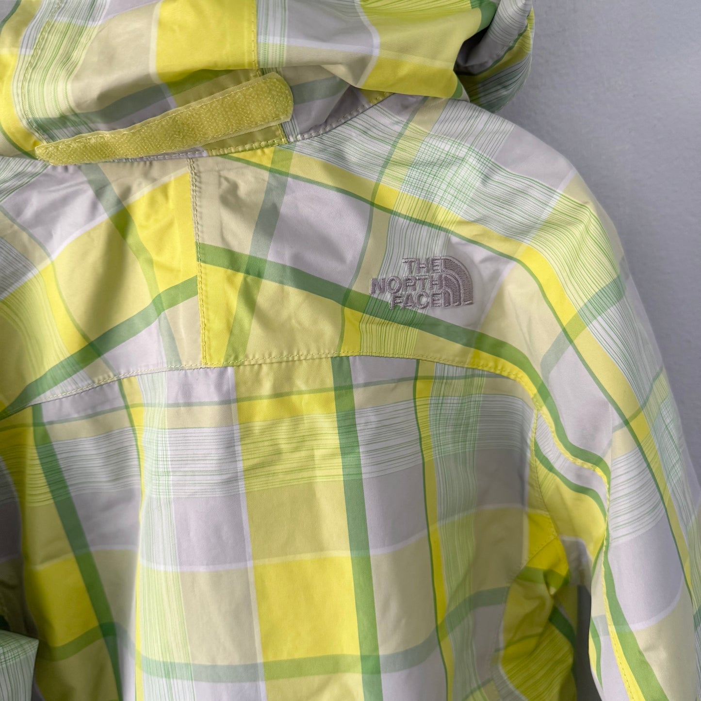 The North Face / Yellow checked windbreaker / 7-8Y