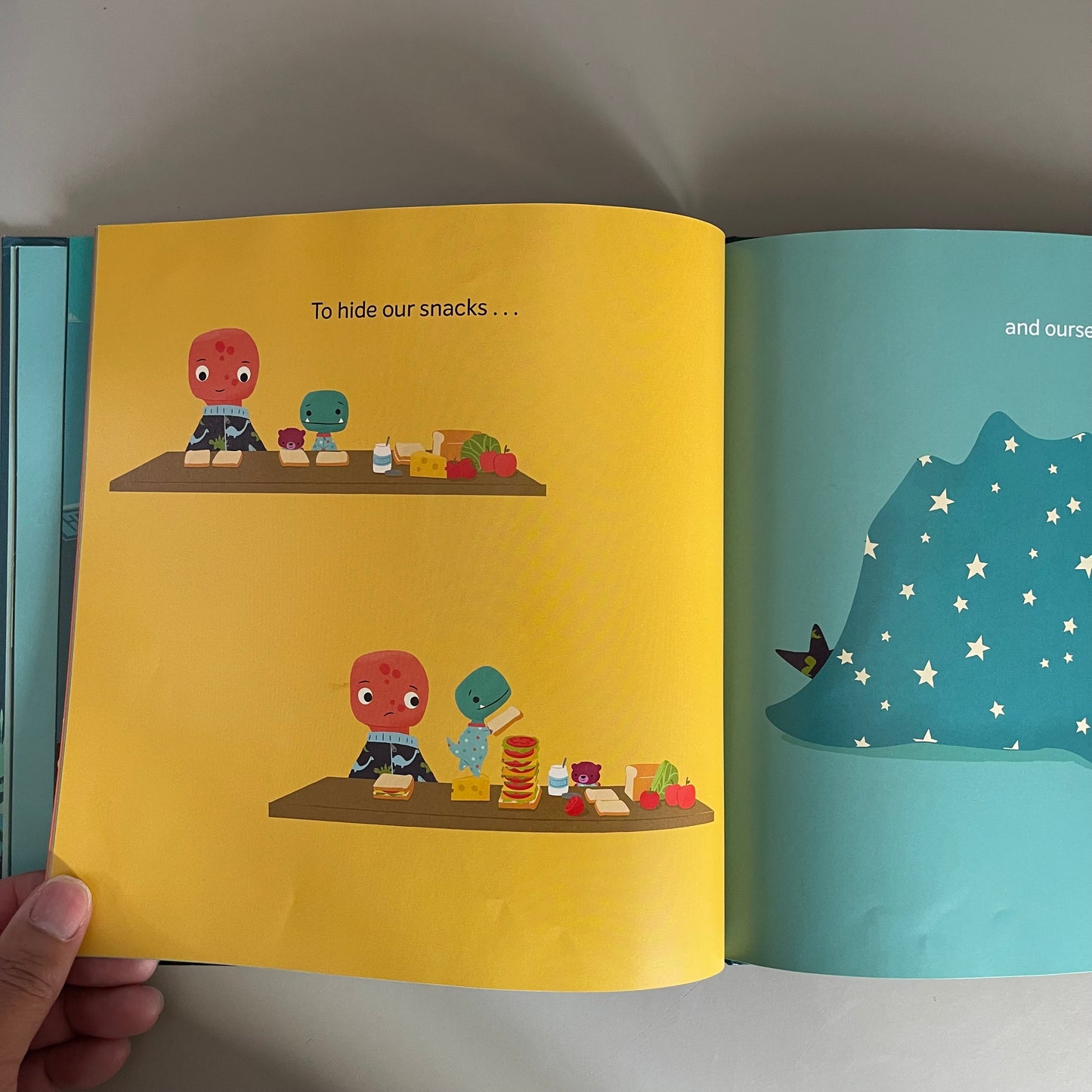 Tiny T. Rex and The Very DARK DARK / Jonathan Stutzman