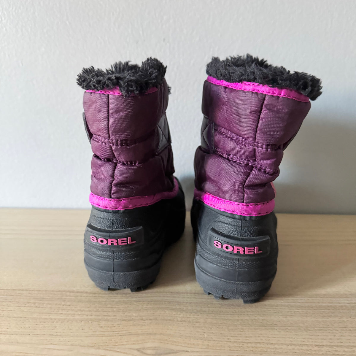 Sorel / Snow boots / US7