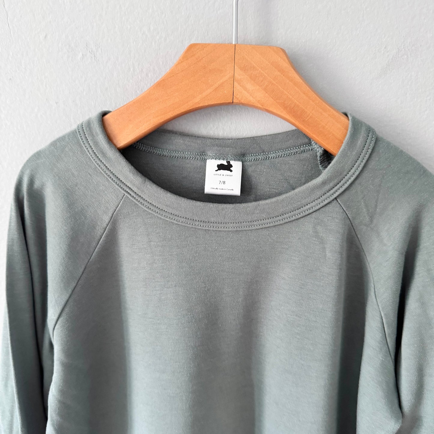 Little & Lively / Khaki long sleeve / 7-8Y