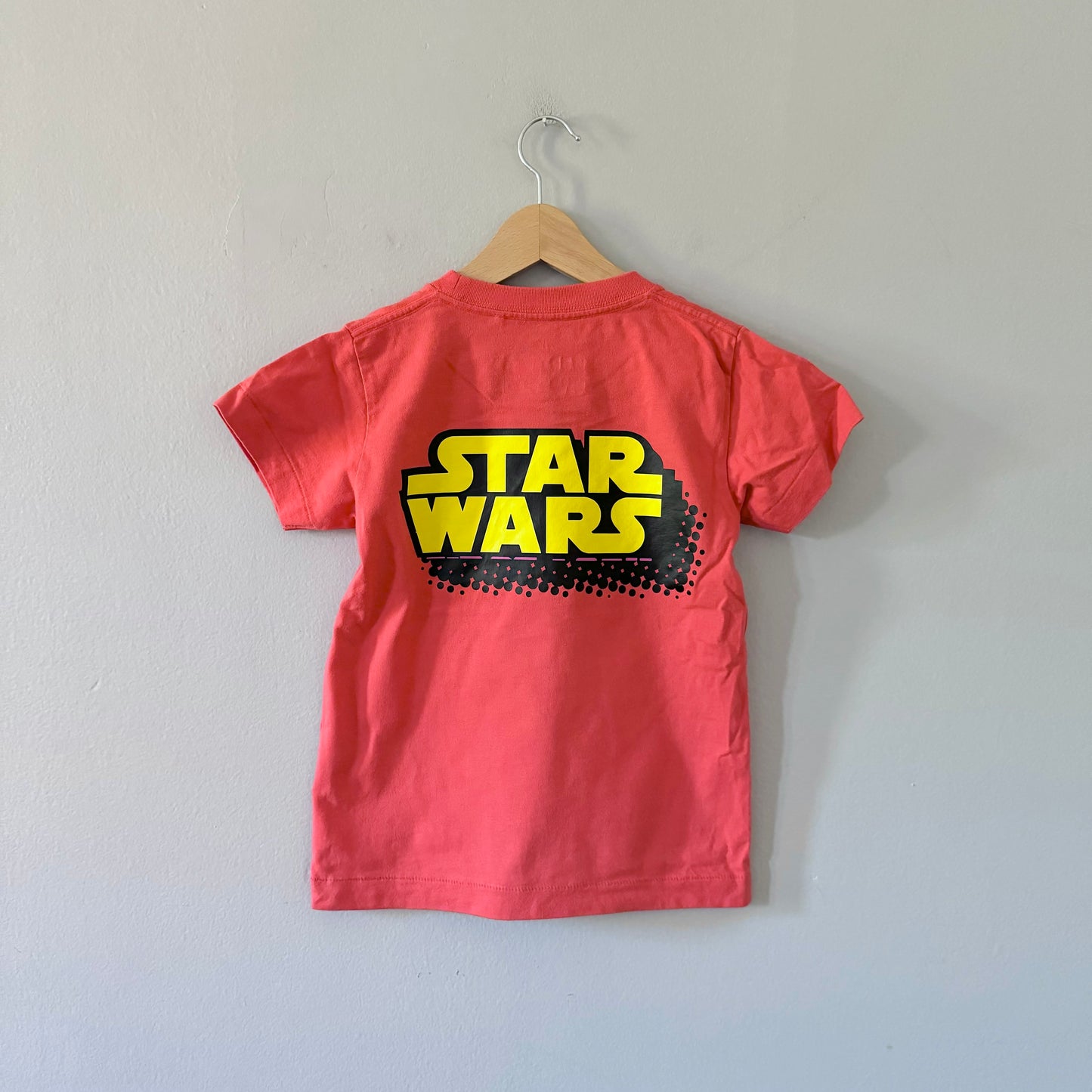 Uniqlo / Star Wars orange T-shirt / 4-5Y