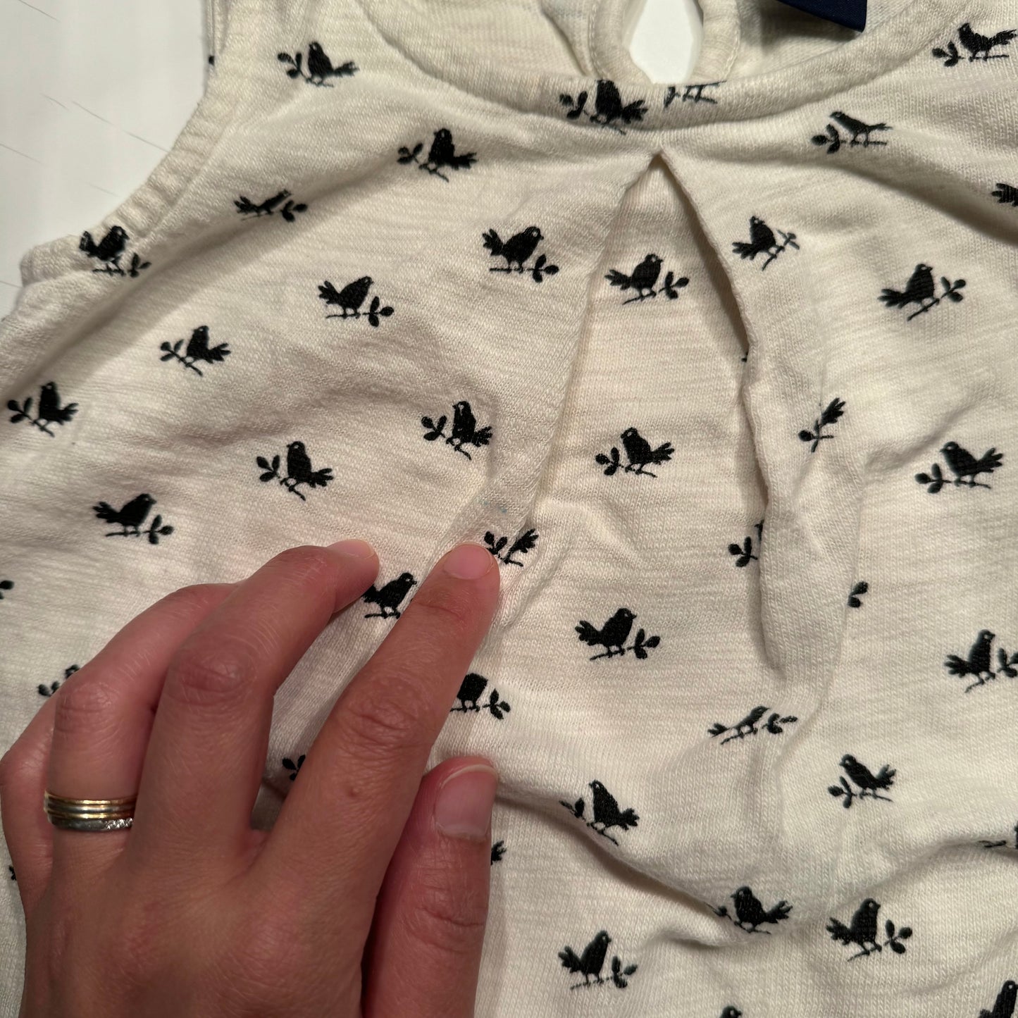 Gap / White x black tank dress - bird pattern / 3Y