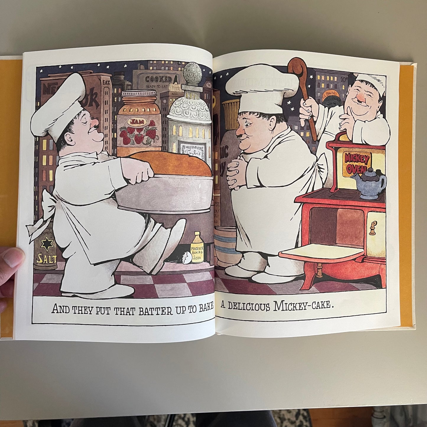 In The Night Kitchen / Maurice Sendak