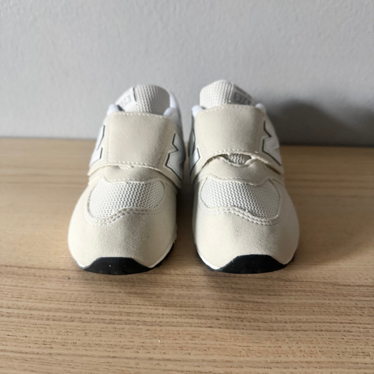New Balace / 574 / US6 - Brand new