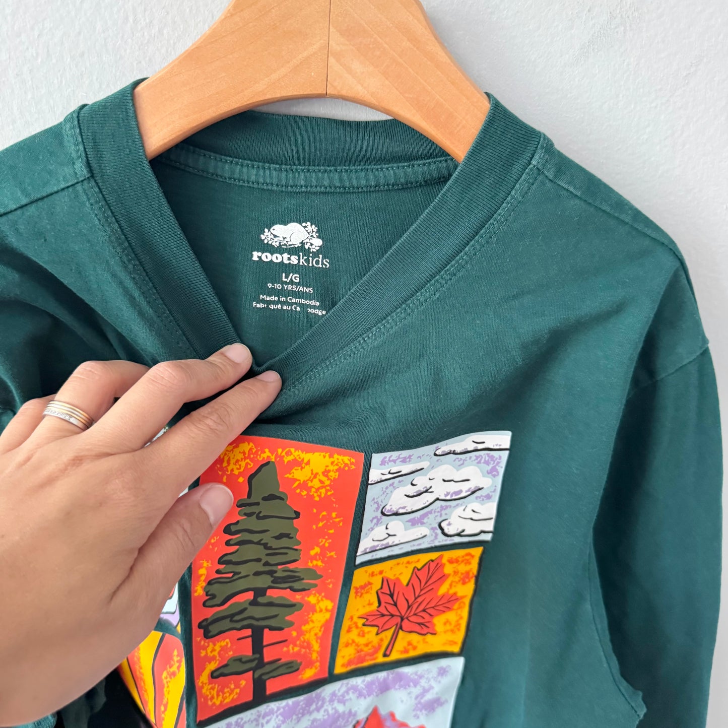 Roots / Green long sleeve / 9-10Y
