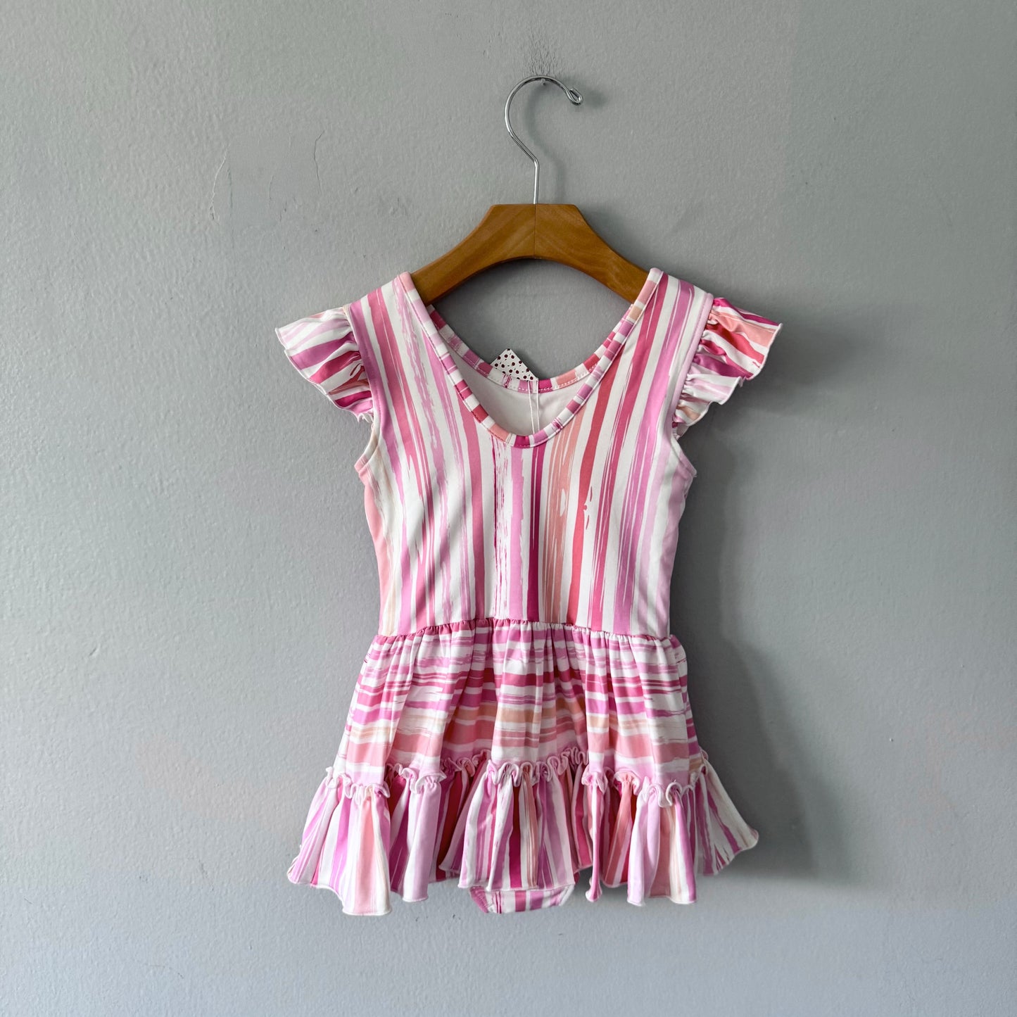 Cheeky Plum Clothing / Maillot de bain rayé rose / 5T - Neuf avec étiquette