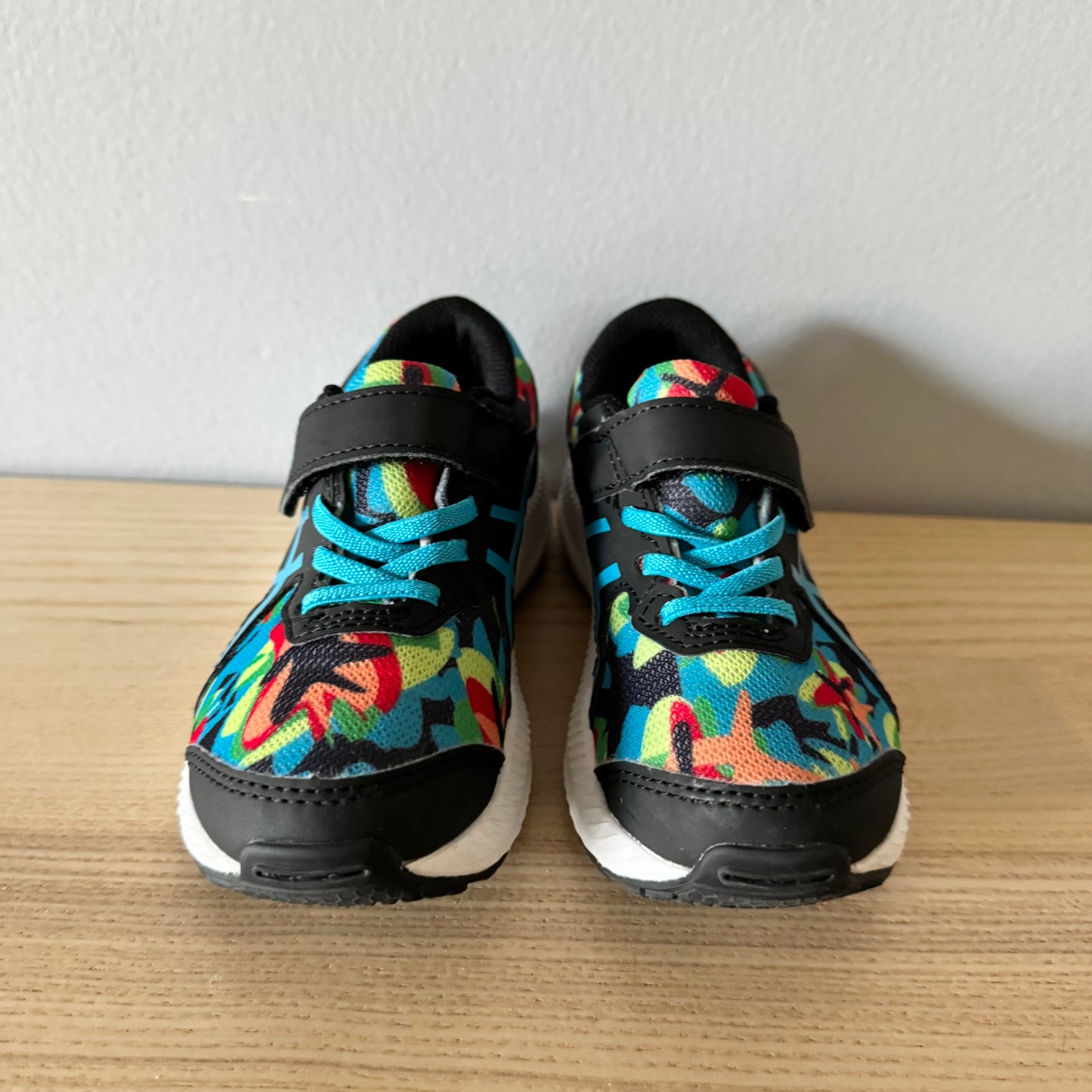 Asics / Shoes / US11