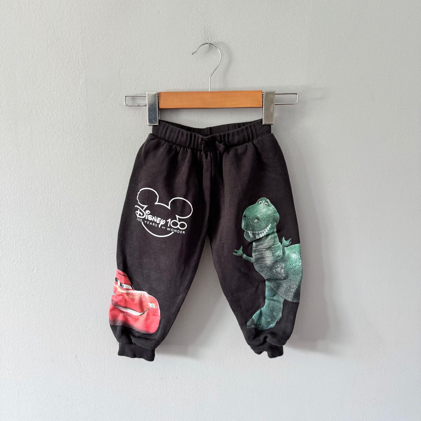 Zara x Disney / Black sweatpants / 3-4Y