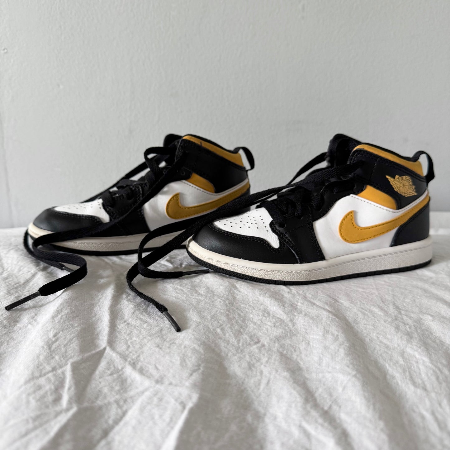 Nike / Air Jordan / Running Shoes / US12