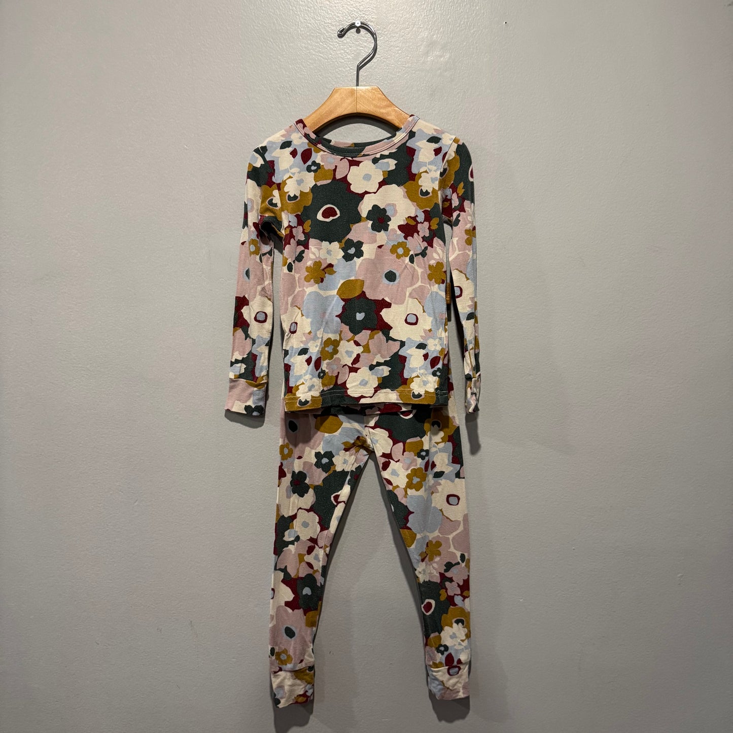Carter's  / Khaki floral viscose pajama set / 3T