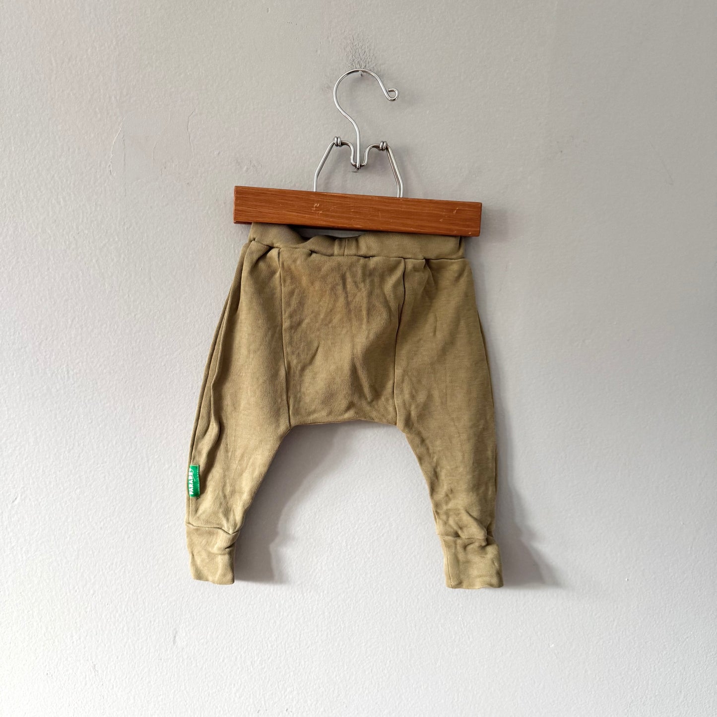 Parade Organics / Khaki harem pants / 3-6M