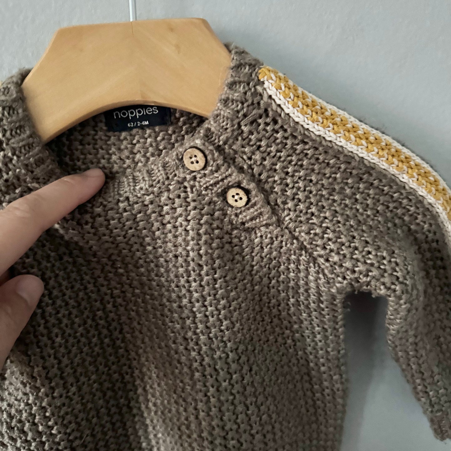 Noppies	/ Brown knit pullover / 2-4M