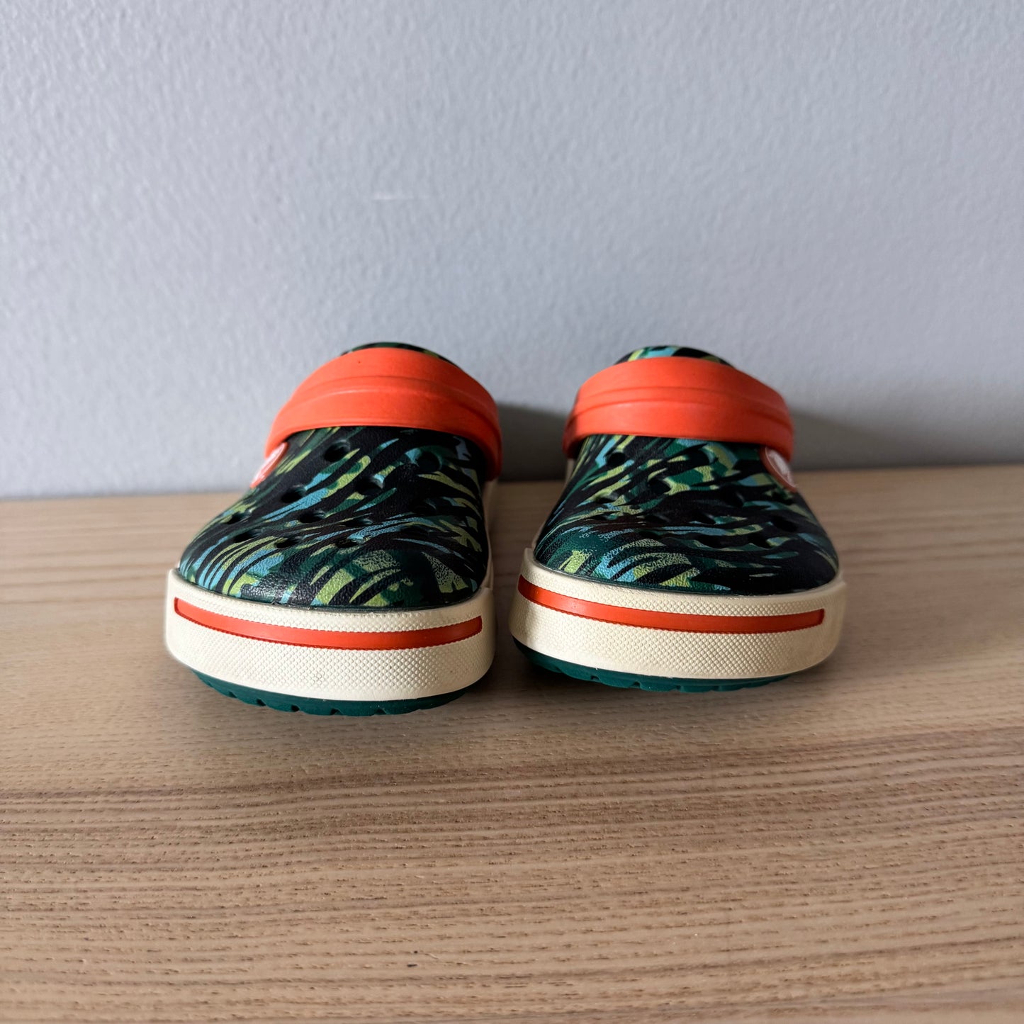 Crocs / Sandales / US8-9