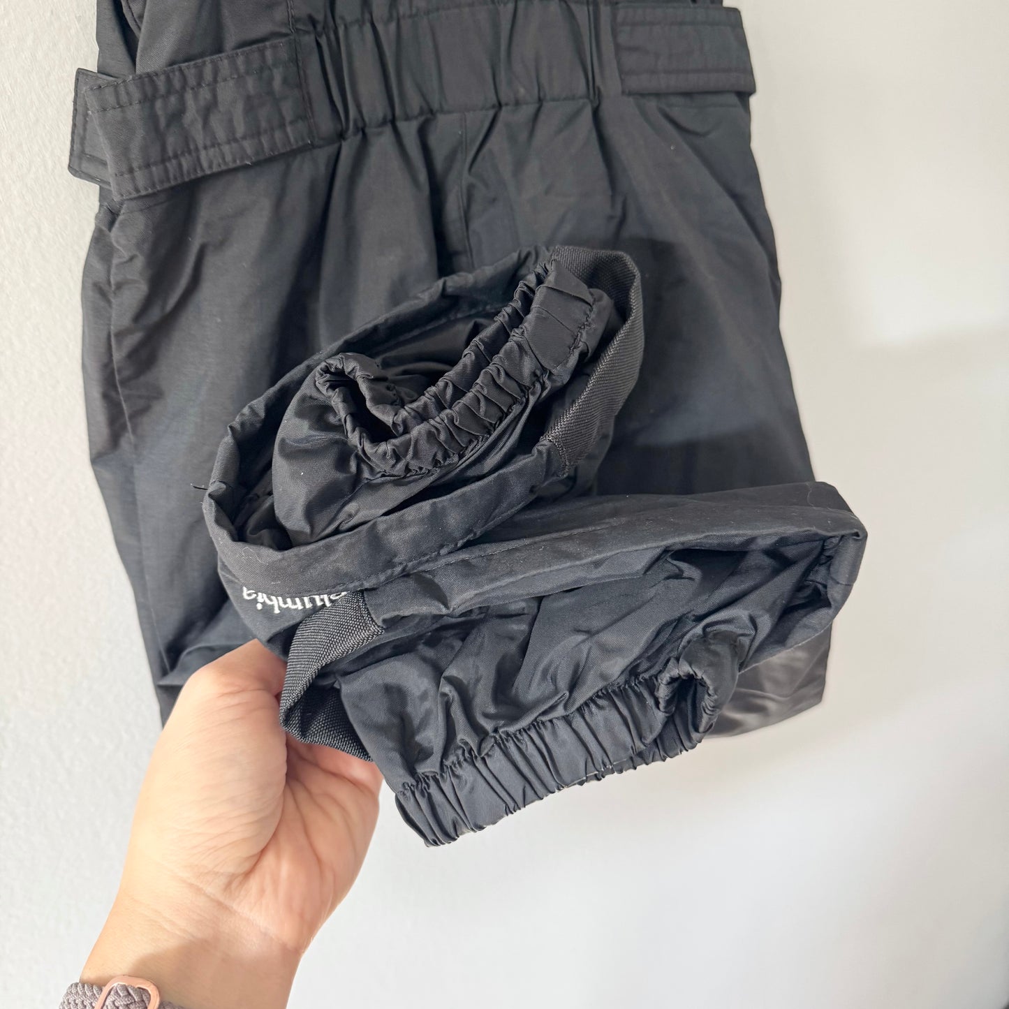 Columbia / Black snow pants / 3Y