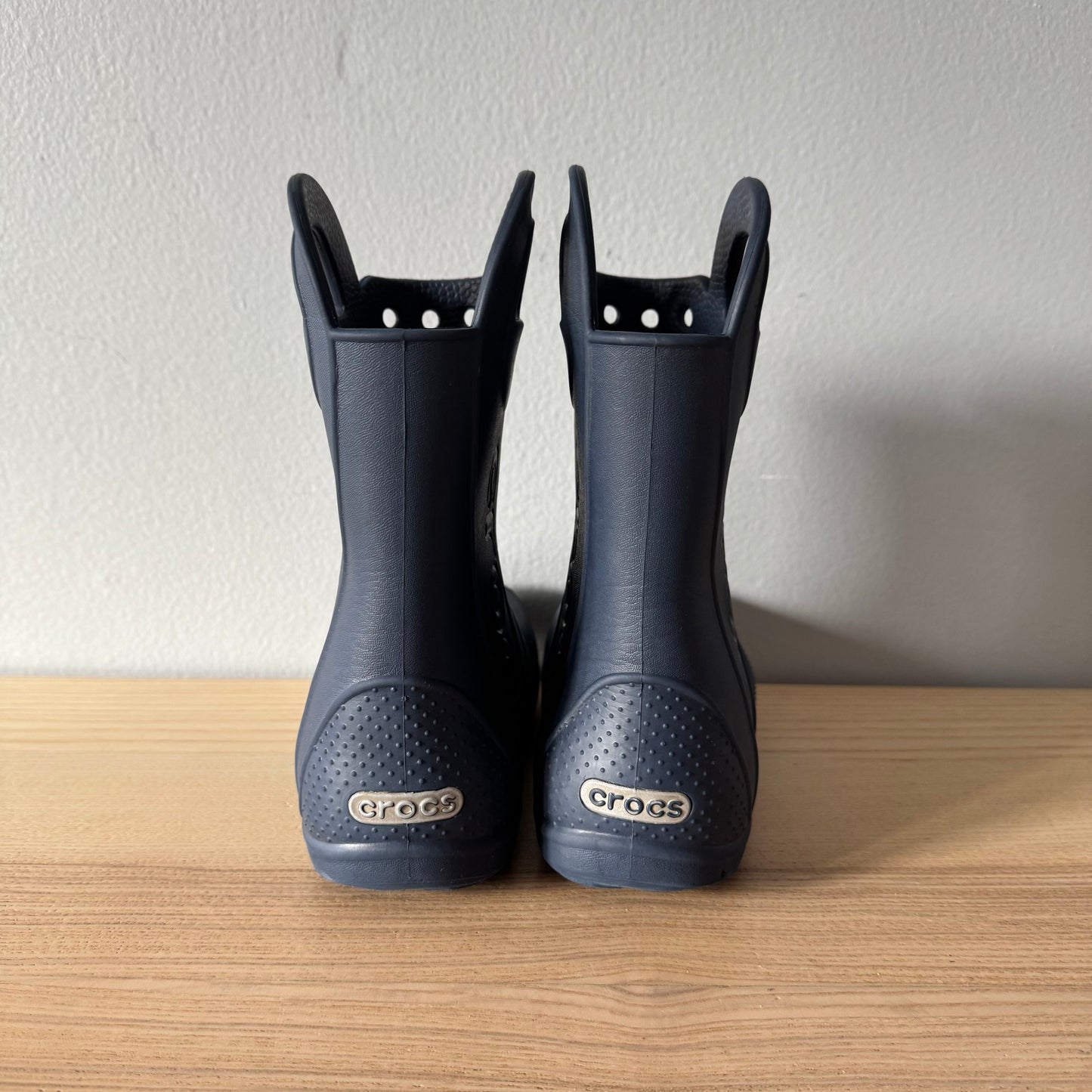 Crocs / Navy rain boots / US12