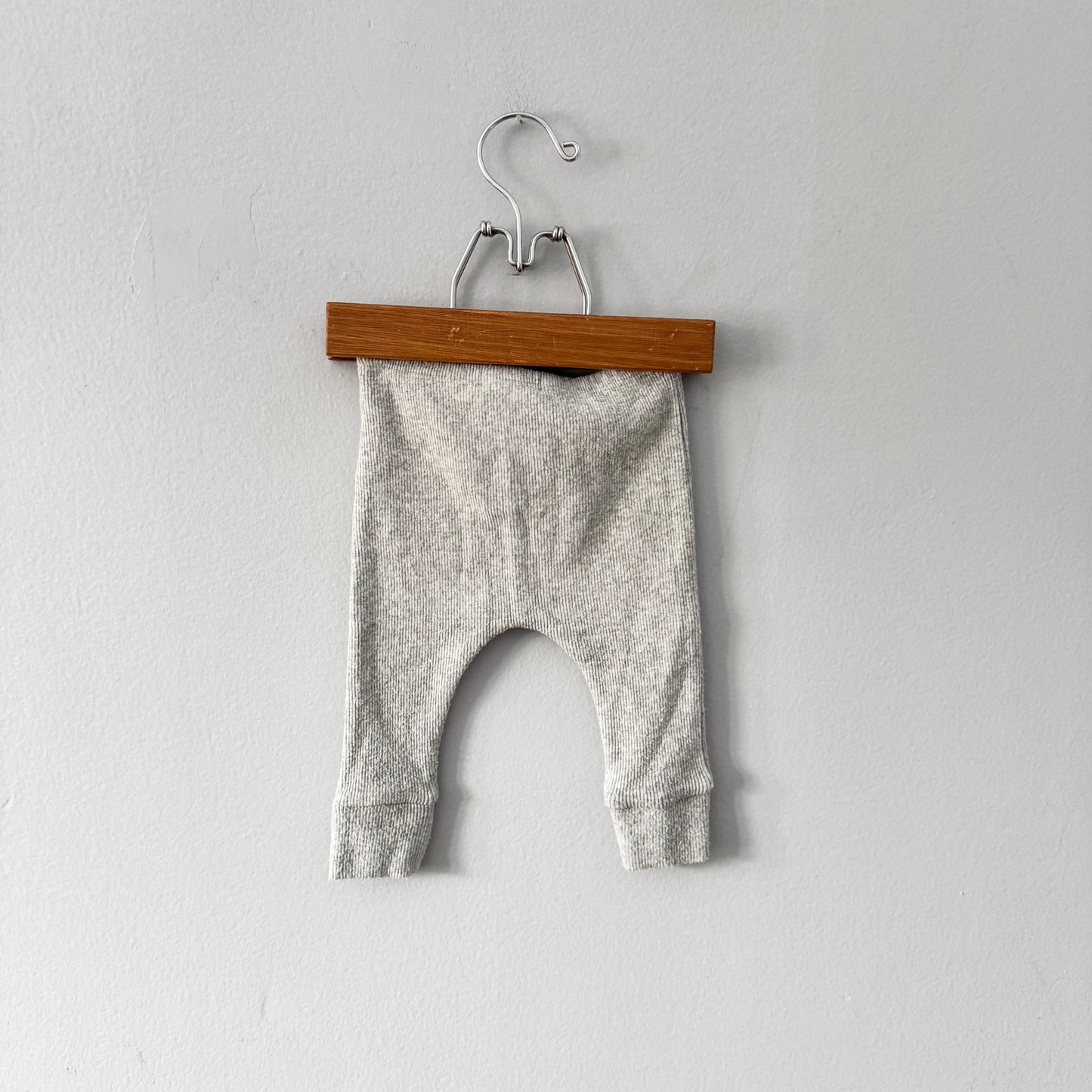 1+ in the family / Legging côtelé gris clair / 6M