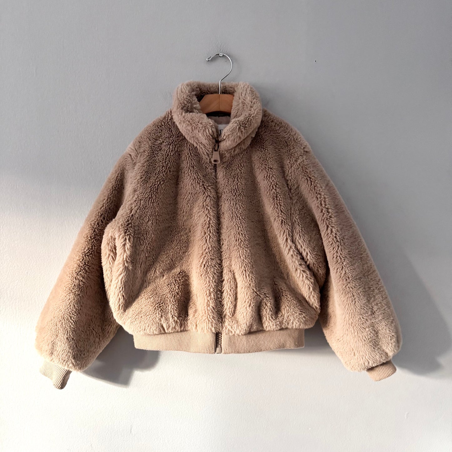 Zara / Light brown sherpa jacket / 8-9Y