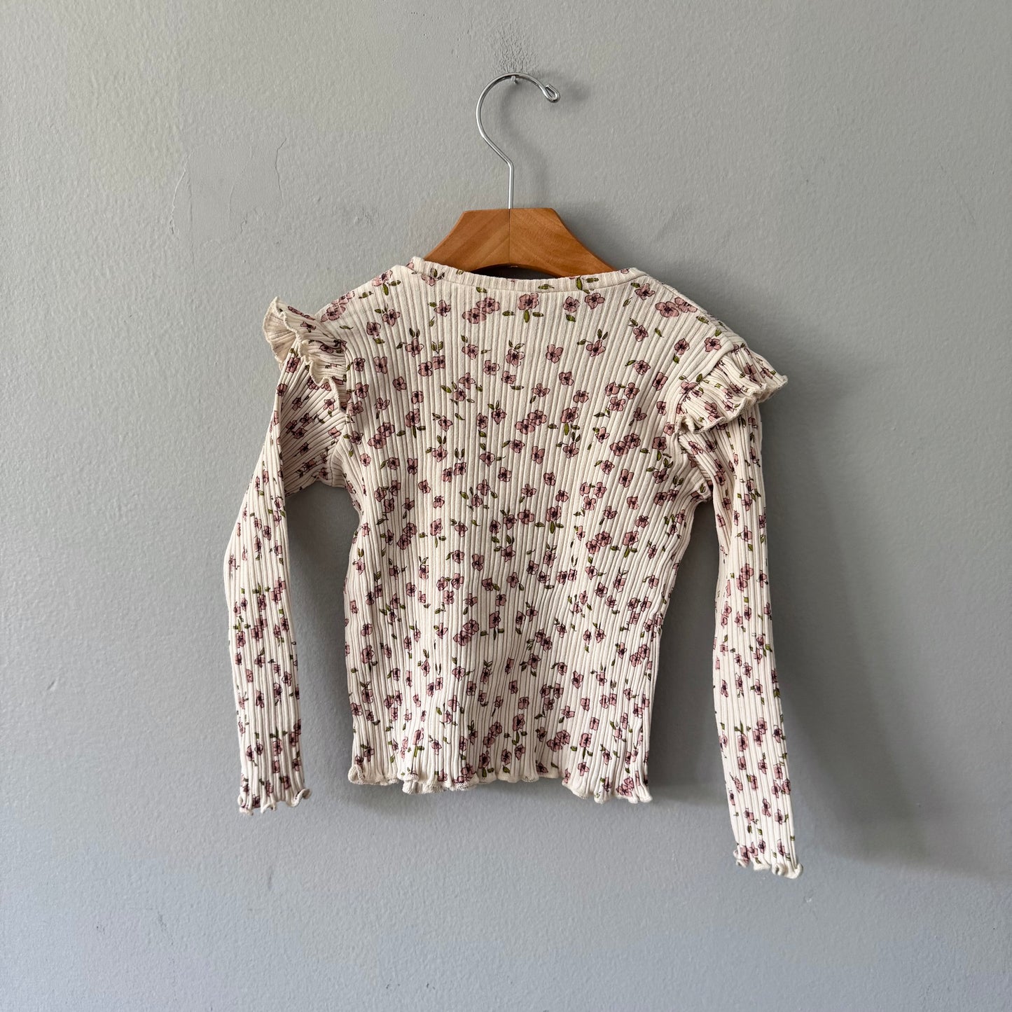 Zara / White ribbed x floral long sleeve / 3-4Y