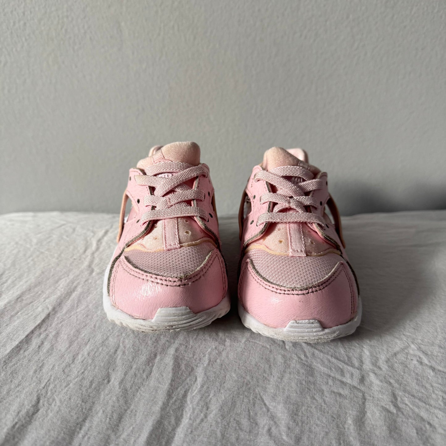 Nike / Air Huarache / Running Shoes / US8