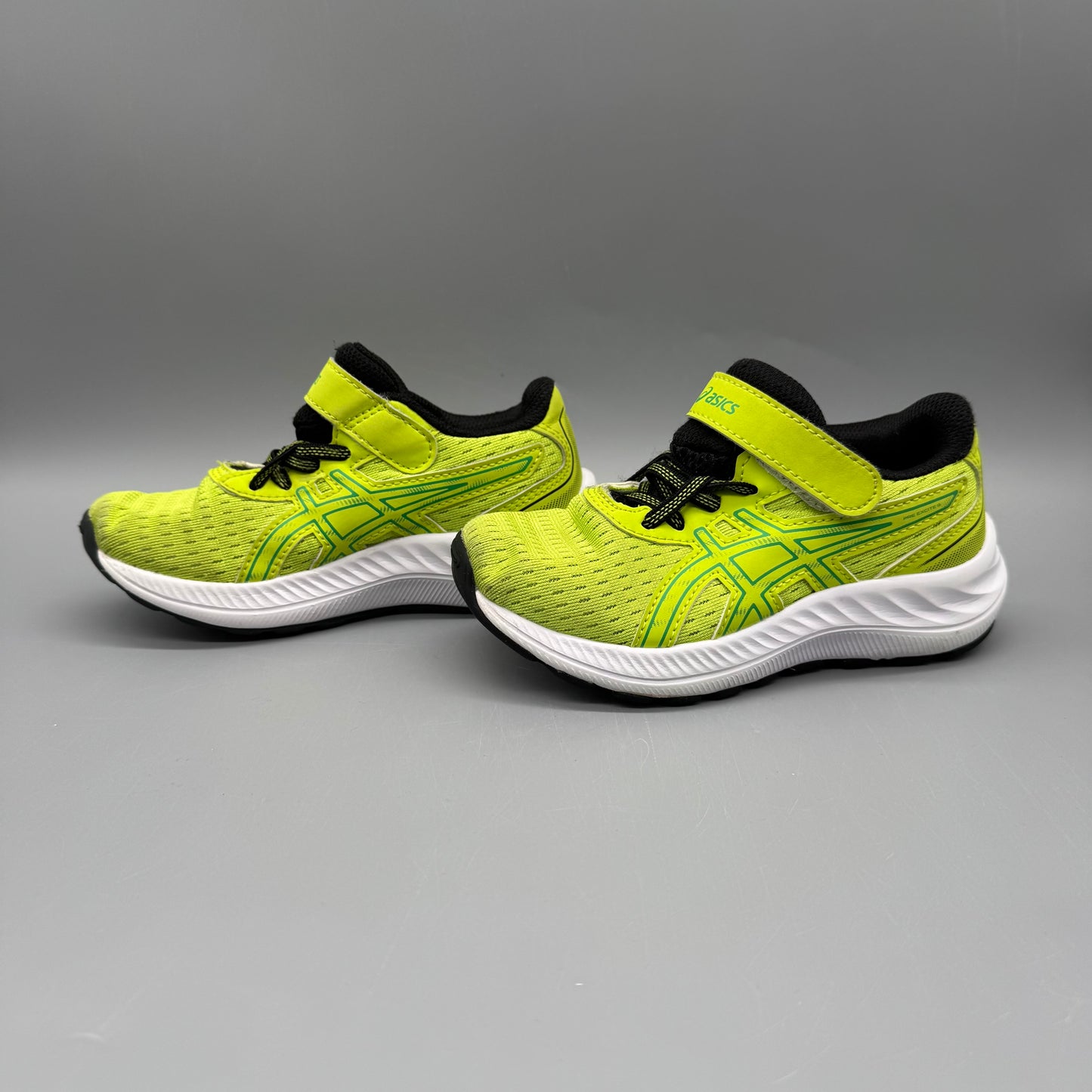 Asics / Running Shoes / US11
