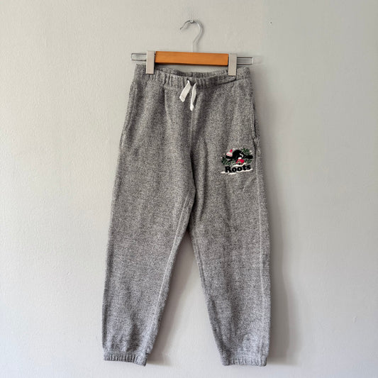 Roots / Holiday salt and pepper sweatpants / 8Y