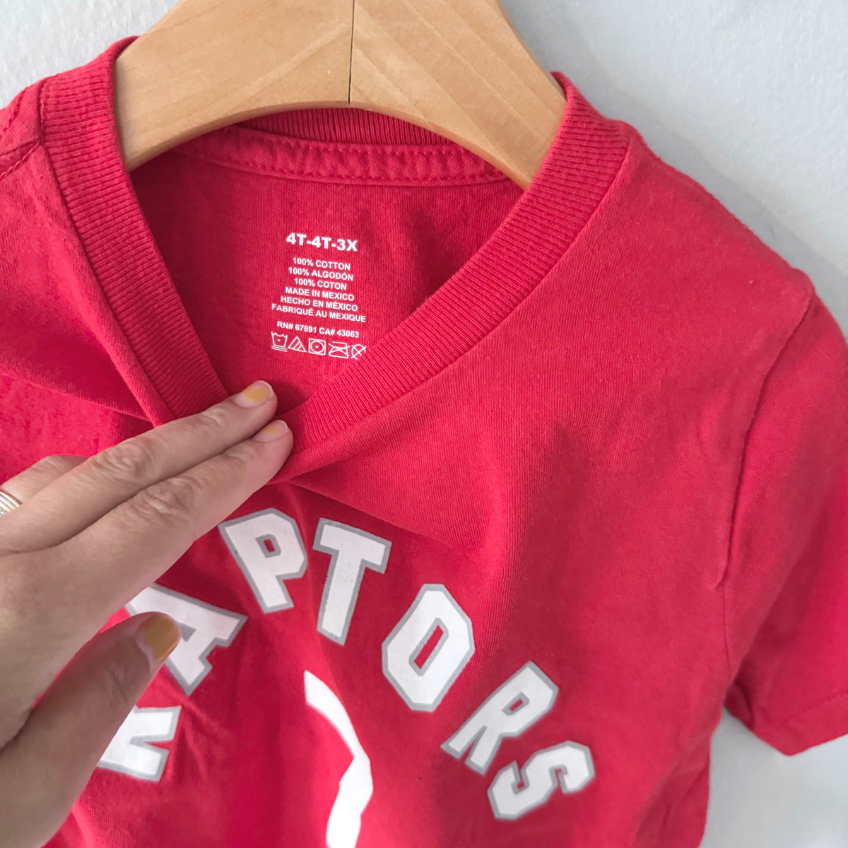 NBA / Toronto Raptors T-shirt #7 / 4T