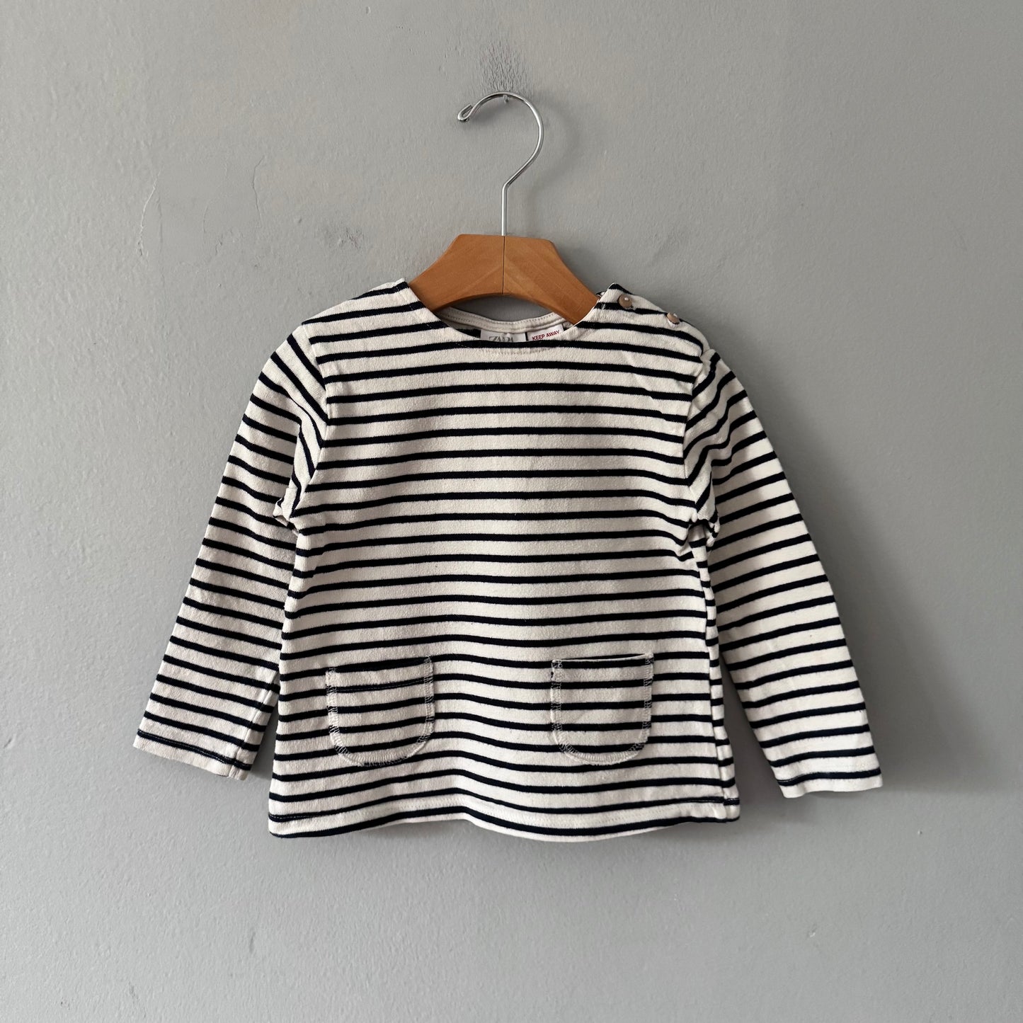 Zara / White x navy stripe long sleeve / 3-4Y