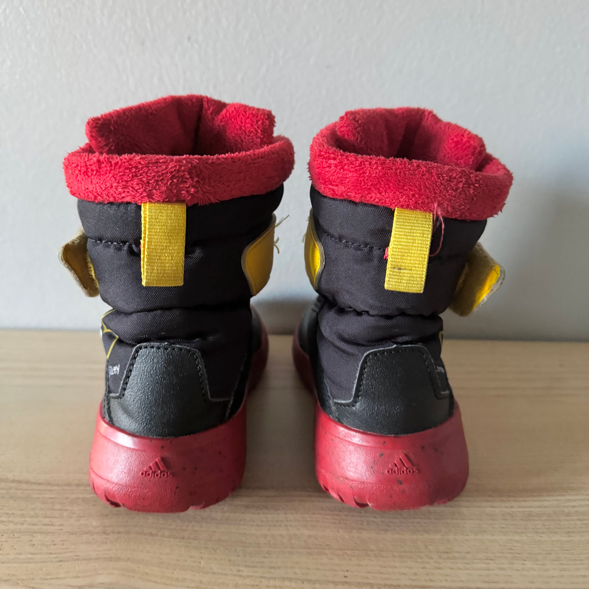 Adidas x Disney / Snow boots / US10