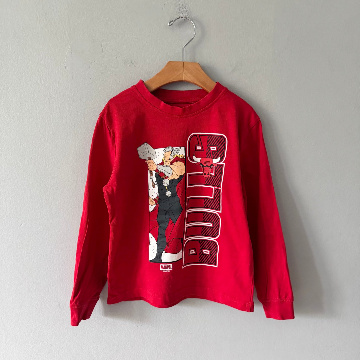 Marvel x NBA / Red long sleeve shirt / 6Y