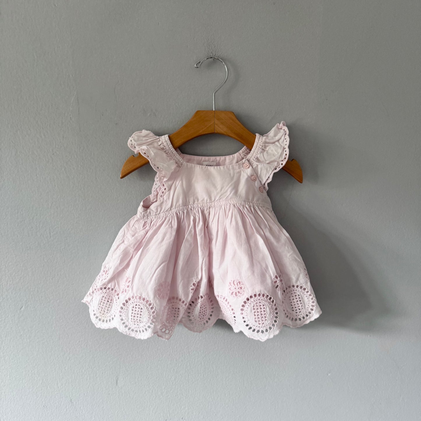 Gap / Robe débardeur œillets rose clair / 12-18M