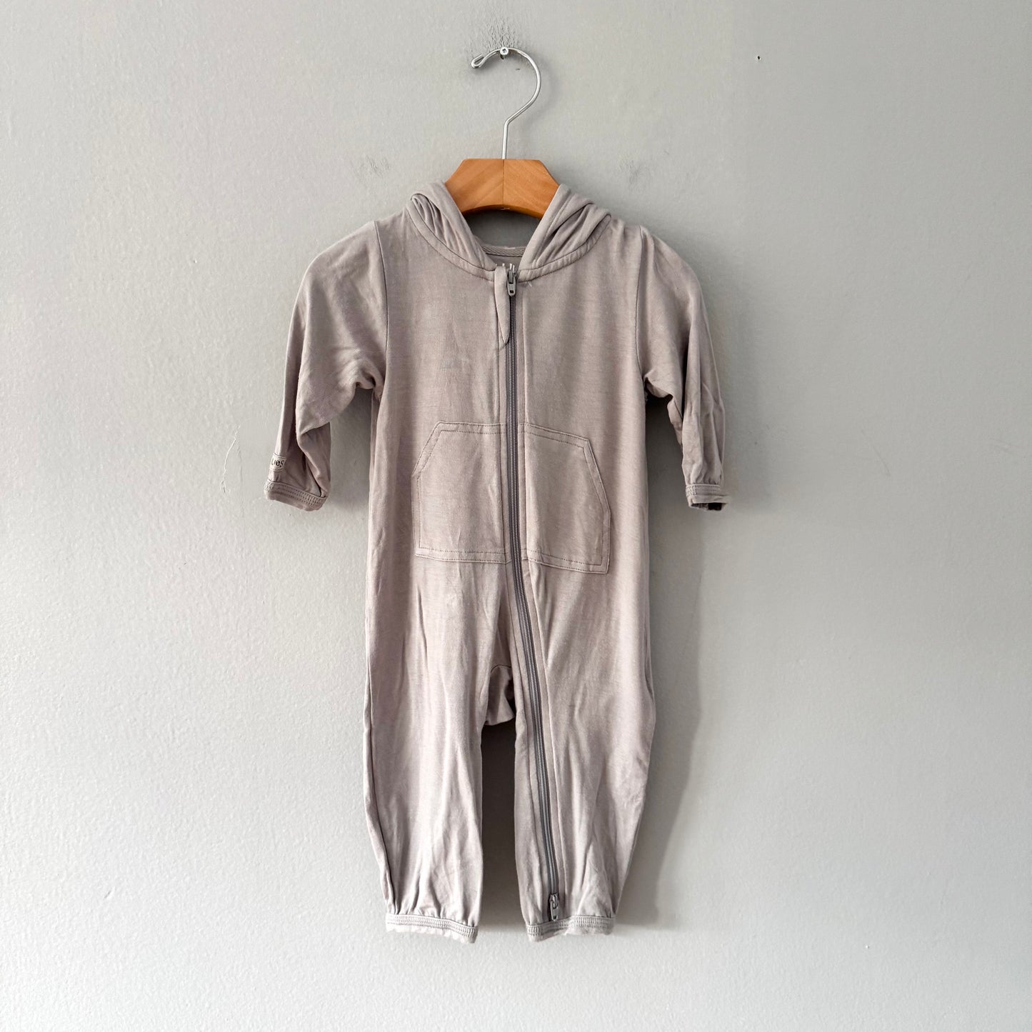 Juddlies / Grey bamboo rayon romper / 3-6M