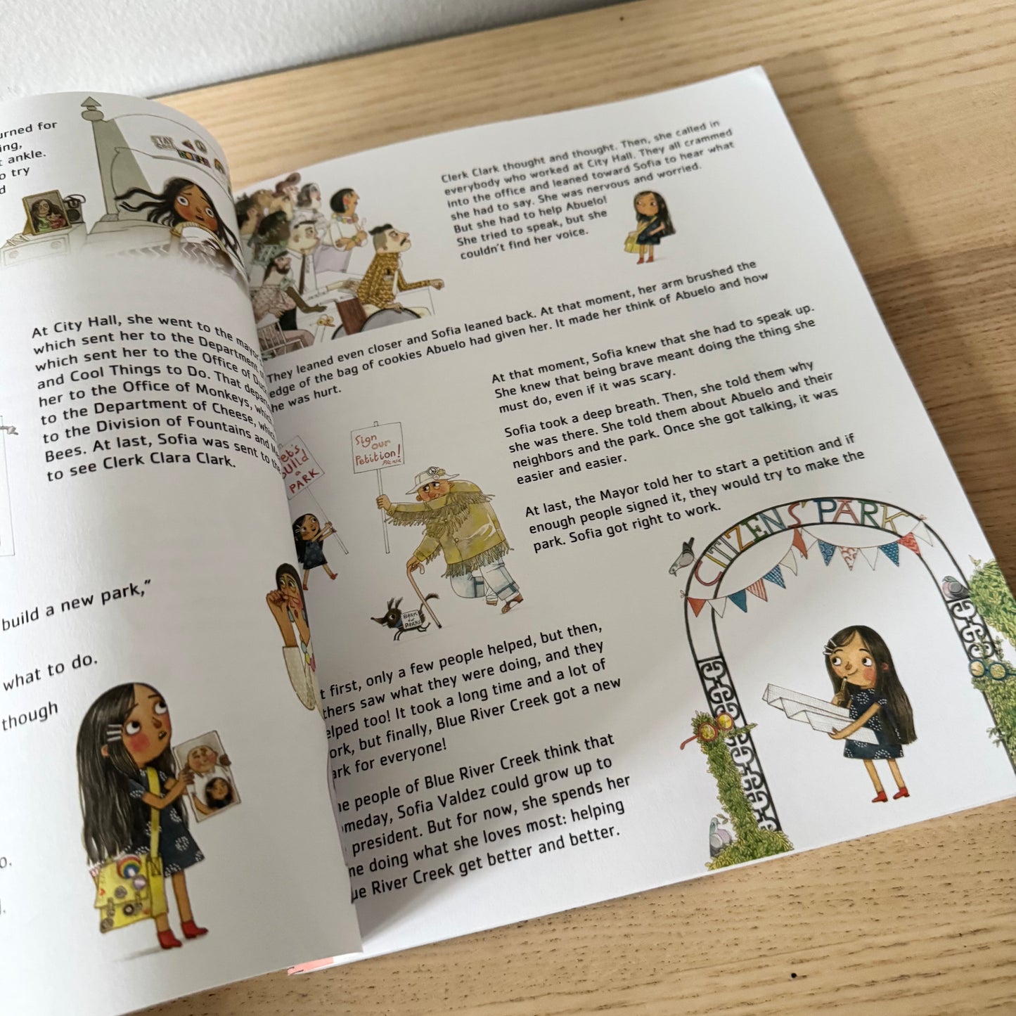 [Brand New] Sofia Valdez's Activity Book / Andrea Beaty