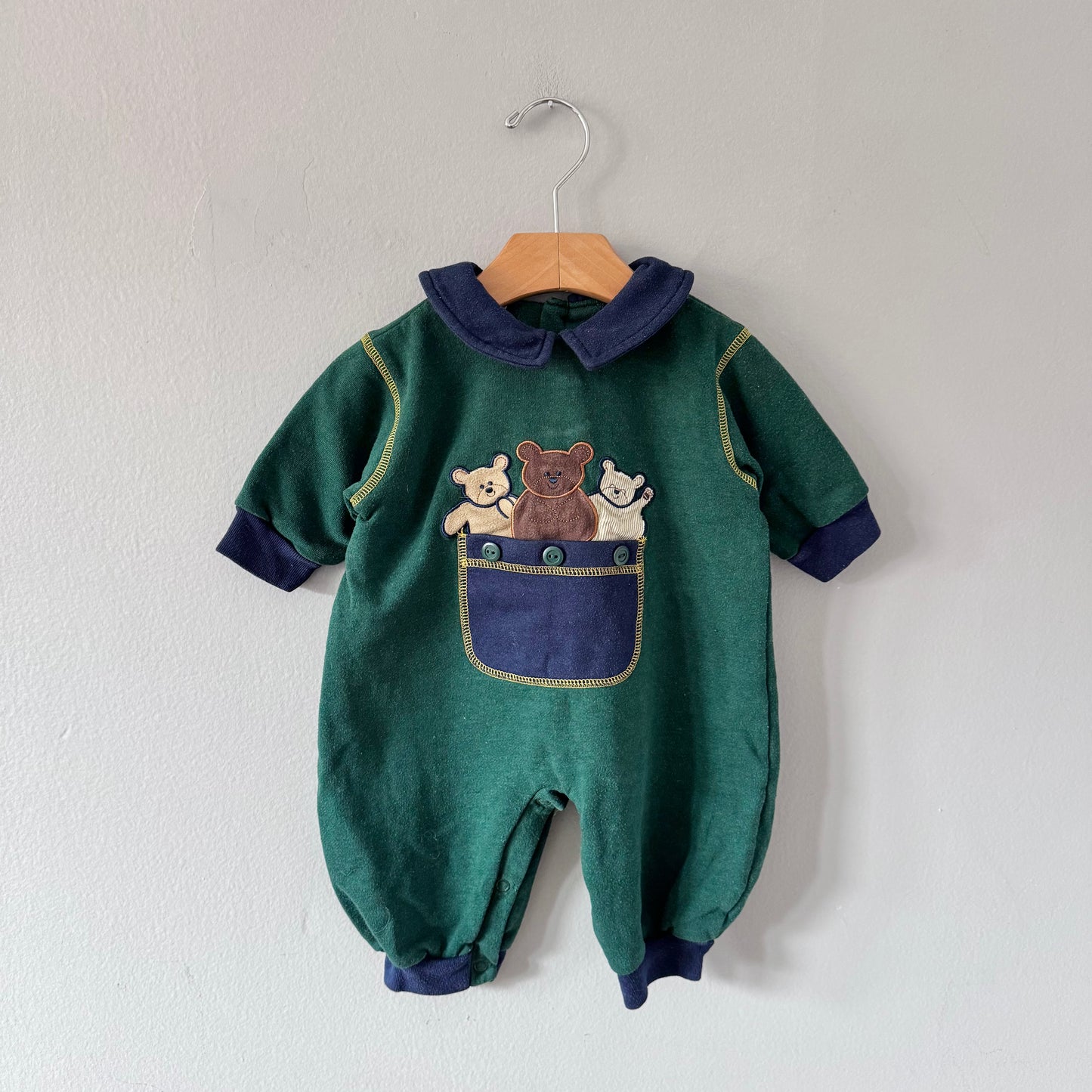 Vintage Baby belugo / Green x bear crew romper / 3-6M