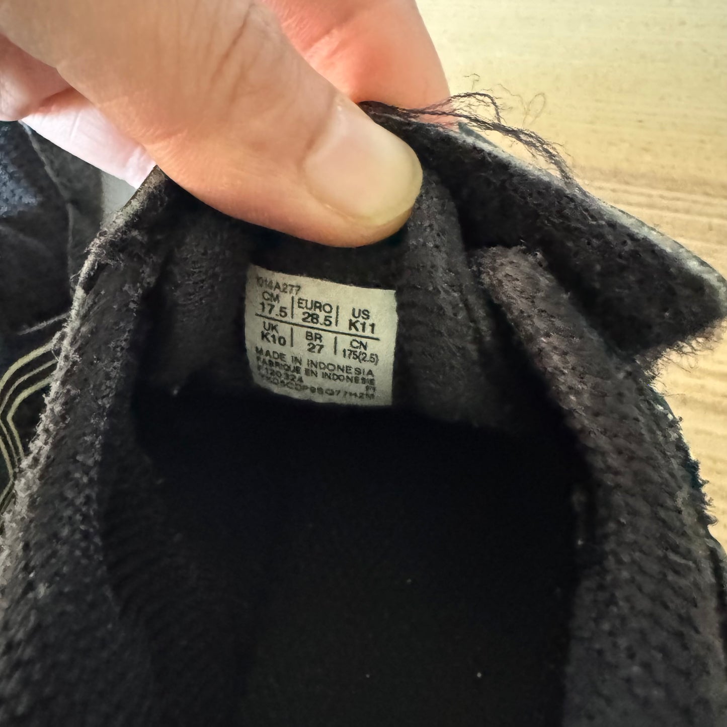 Asics / Sneaker / US11