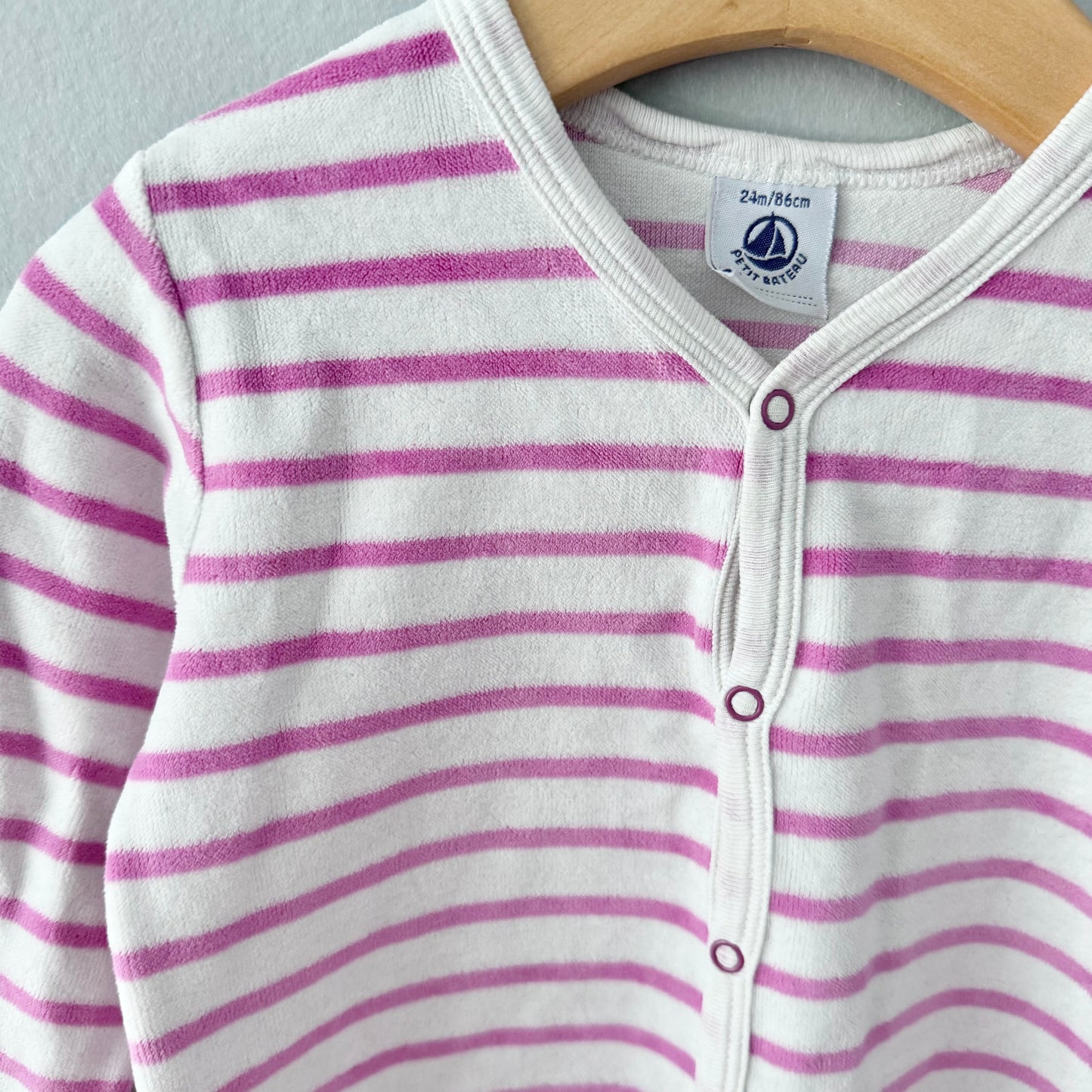 Petit Bateau / Velour striped romper / 24M