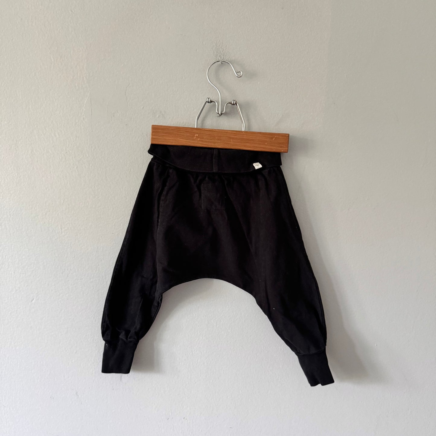 Mini mioche / Black harem pants / 12-18M