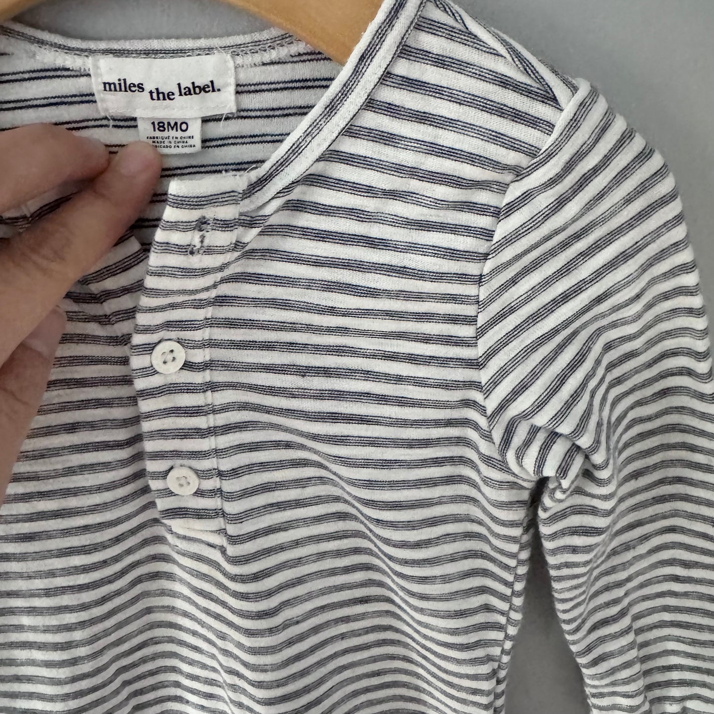 Miles the label / White x black stripe romper / 18M