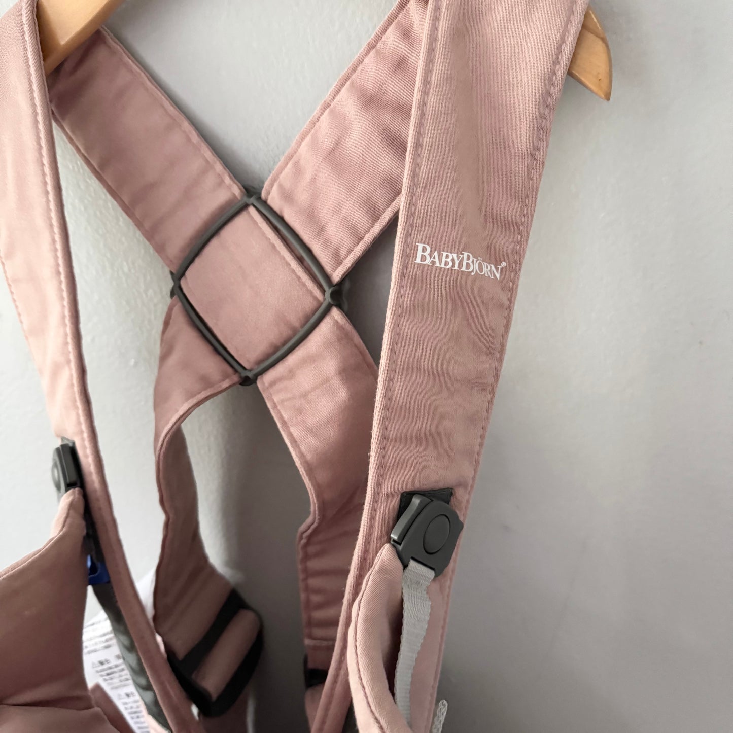 Baby Bjorn / Baby carrier mini / 0-12M